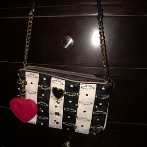 White/black Betsy Johnson crossbody